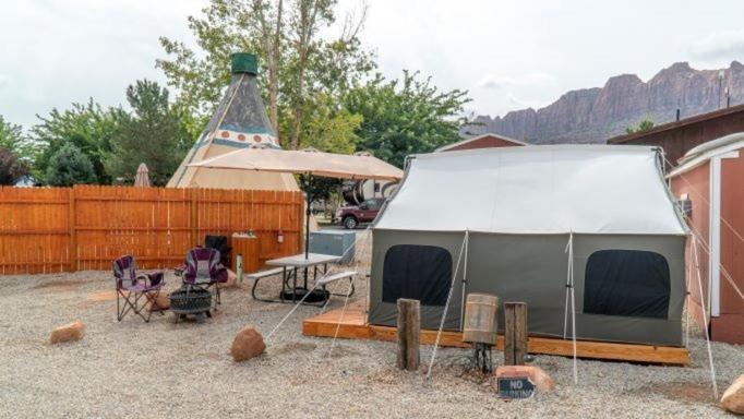 Funstays Glamping Setup Tent In Rv Park #4 Ok-T4 โมอาบ ภายนอก รูปภาพ