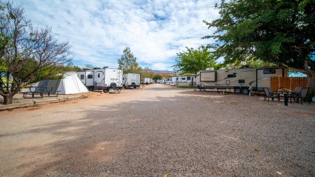 Funstays Glamping Setup Tent In Rv Park #4 Ok-T4 โมอาบ ภายนอก รูปภาพ